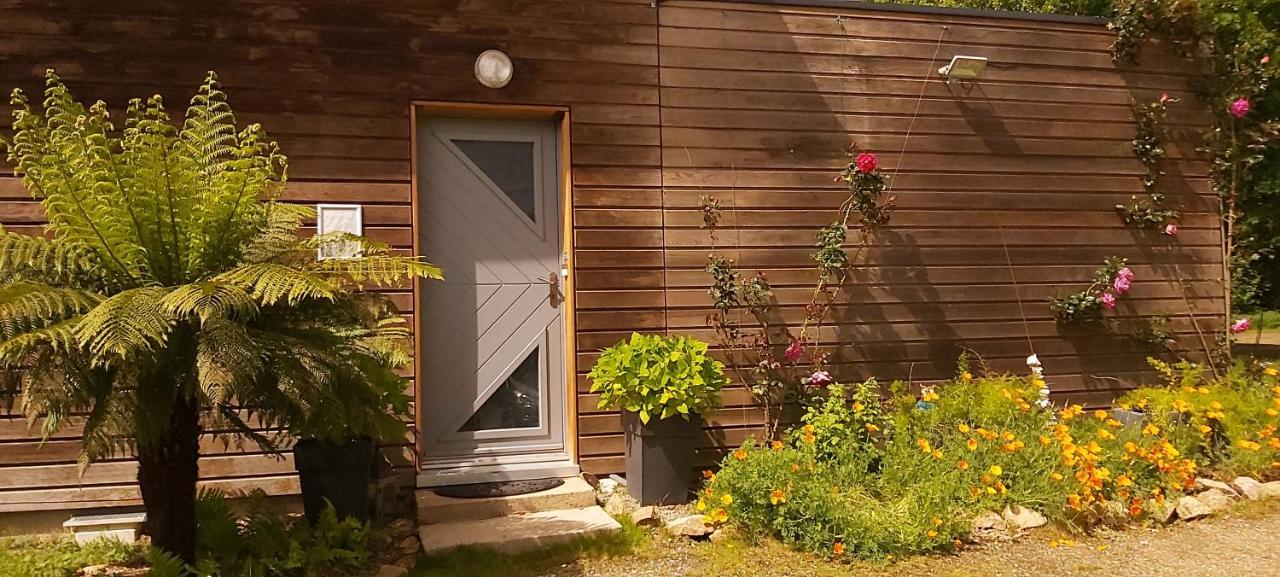 Bed and Breakfast L'Oustaou Du Bodo Ambon Exterior foto